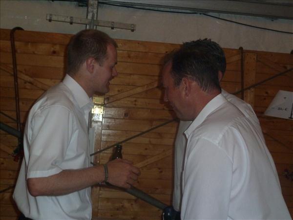image 320