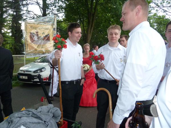 image 002